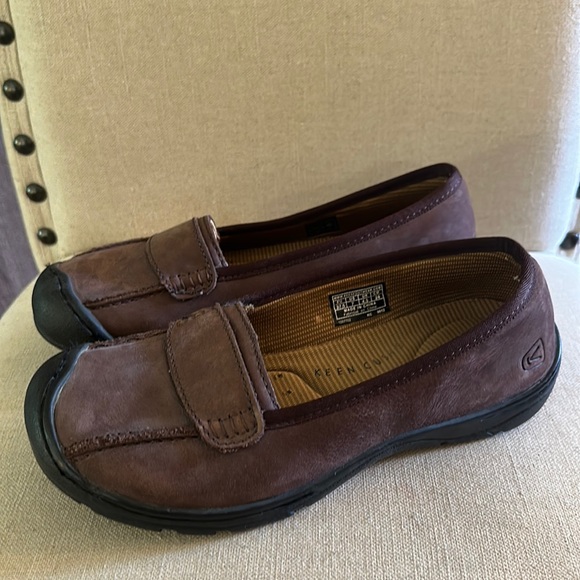 keen women's loafers